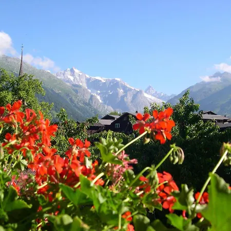 Restaurant Alpenblick 宾馆 Ernen